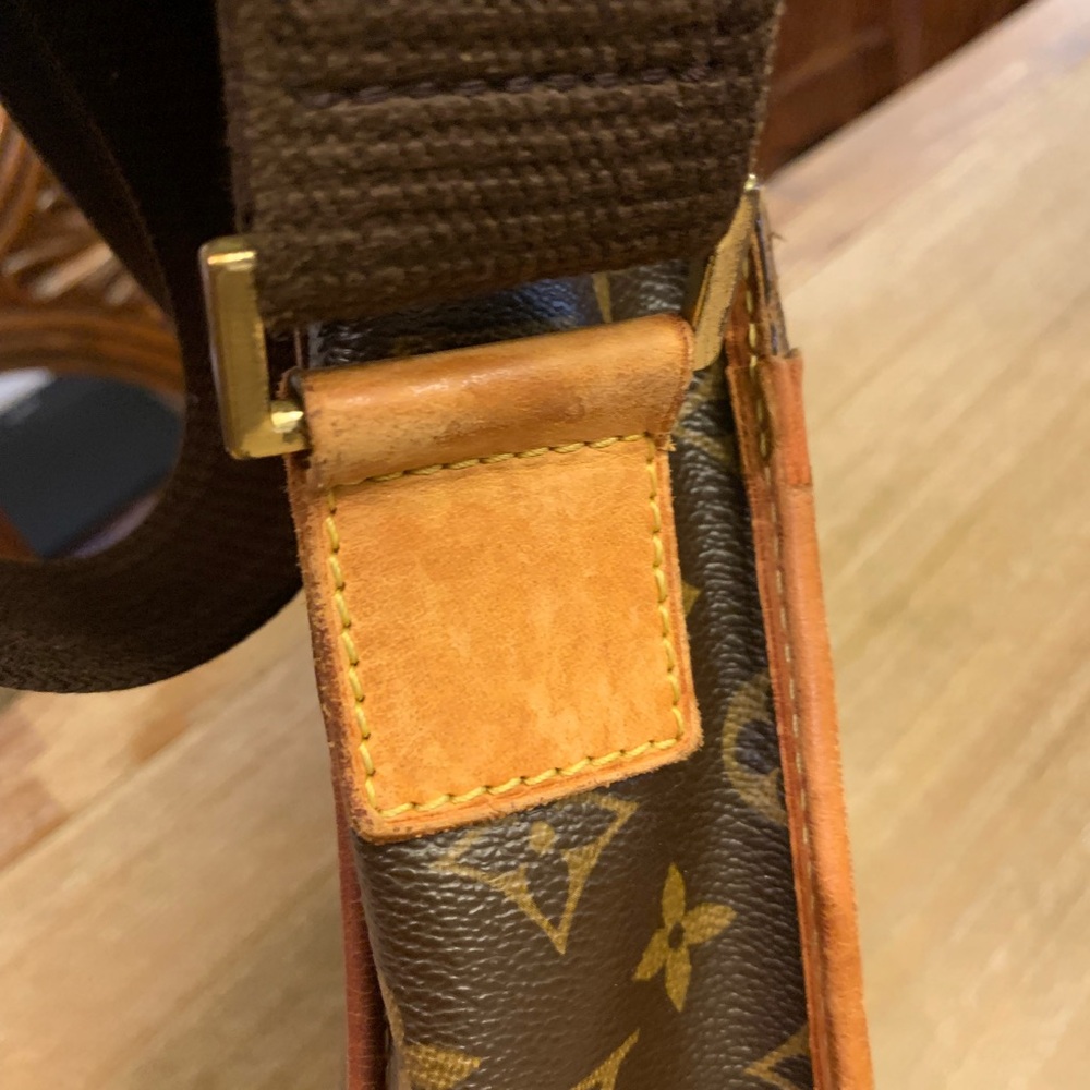 Authentic Louis Vuitton Brown Monogram Messenger Bag - Picture 8 of 16